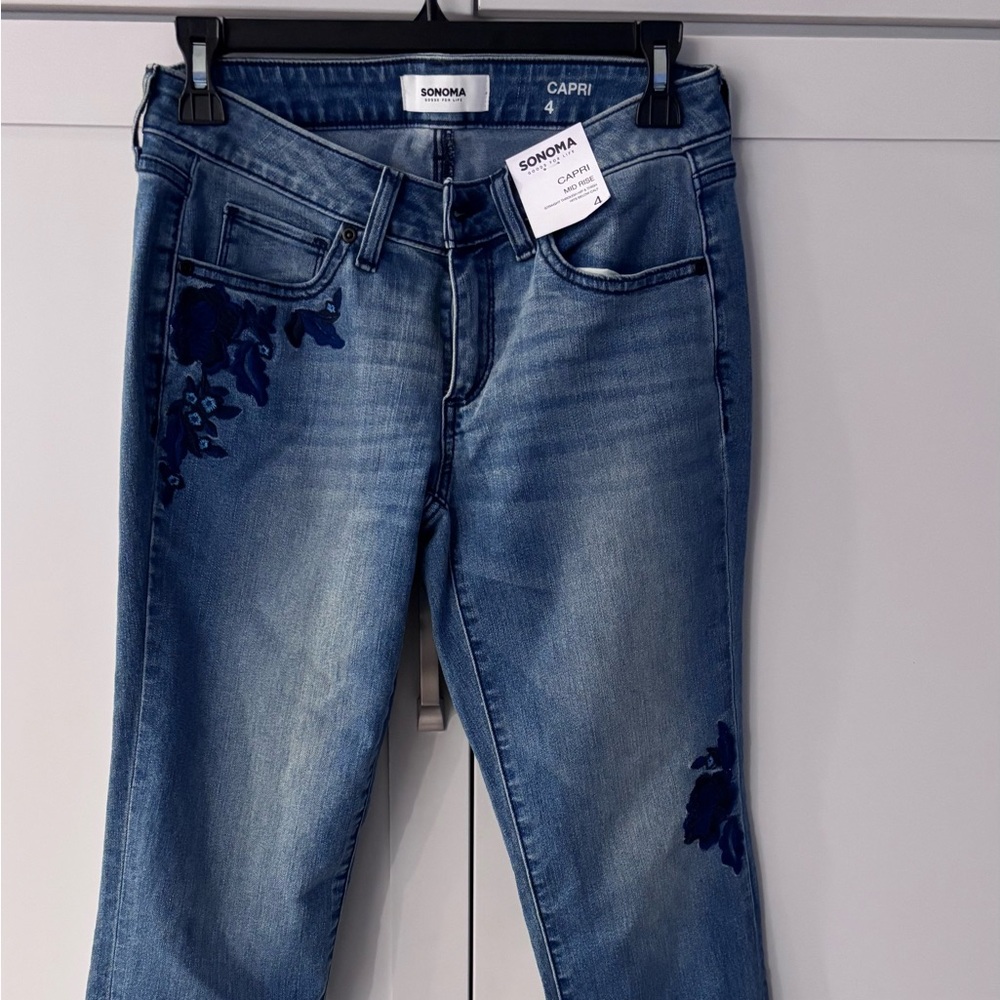 Sonoma Blue Straight-Leg capri jeans with Dark Floral Embroidery
